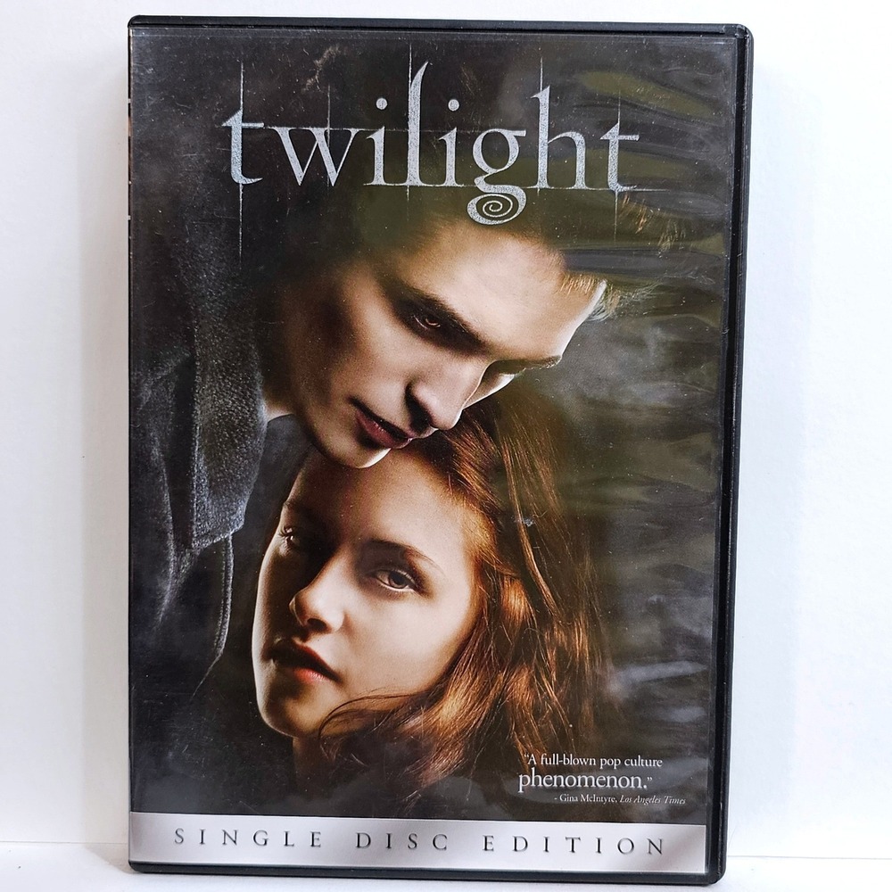 Twilight DVD Single Disc Edition Summit Entertainment Robert Pattinson‎ PG-13